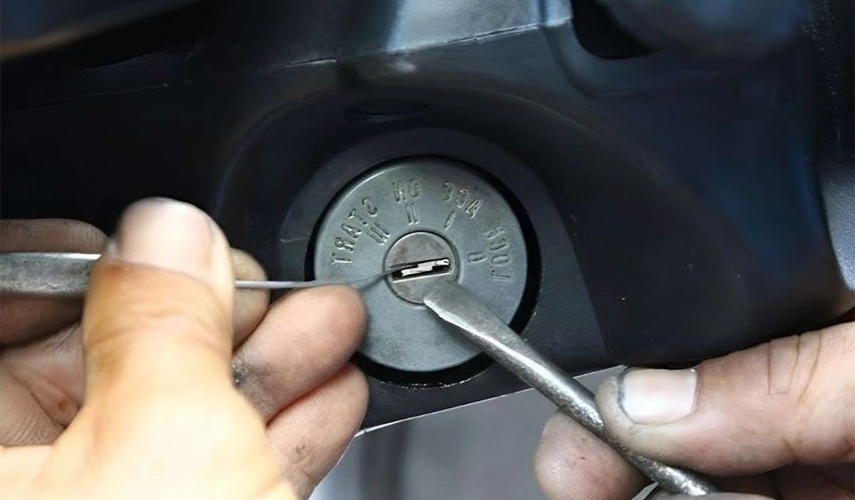 Broken Car Key Extraction